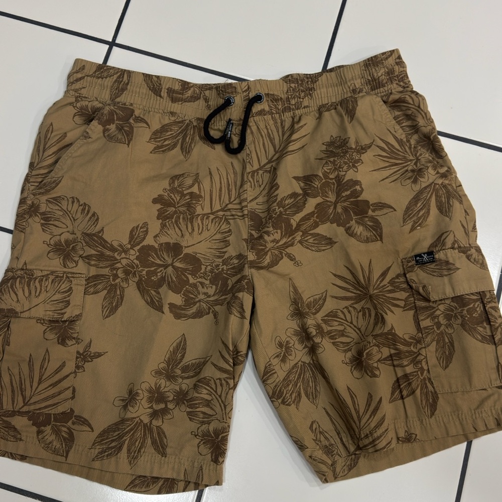 Marc‎ Ecko Tan Floral Cargo Shorts